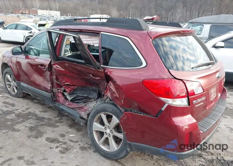 2013 Subaru Outback 2.5I Premium from USA, damaged, VIN 4S4BRCCC1D3202187